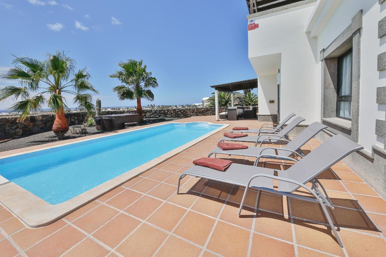Sea Winds Lanzarote Villa Playa Blanca  Exterior photo